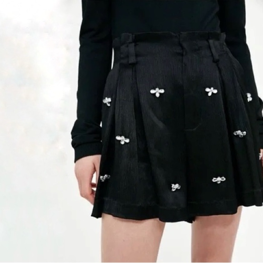 Zara Bejewelled Embellished Satin Bermuda Short Size M